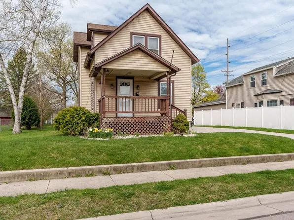479 N Walnut St, Janesville, WI 53548