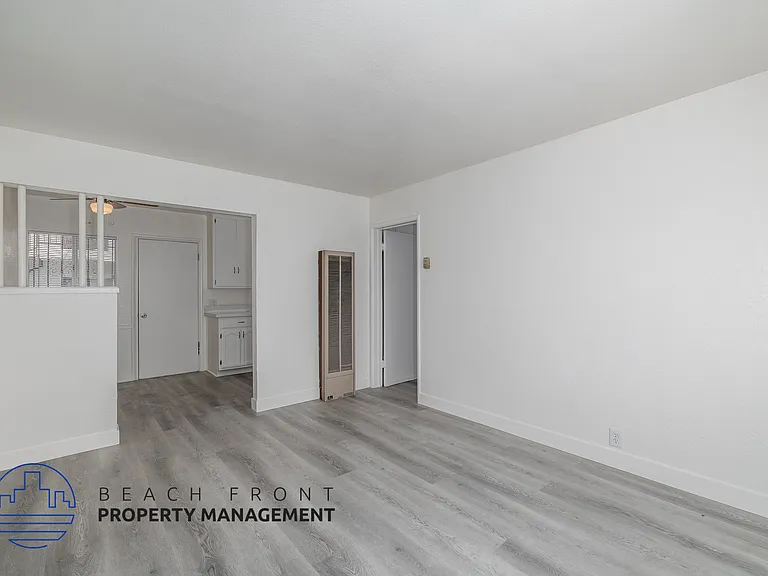 903 N Sloan Ave — Photo 12