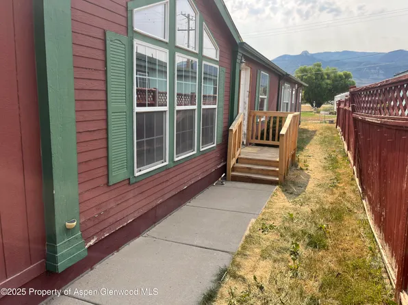 341 Evans Ave, Parachute, CO 81635