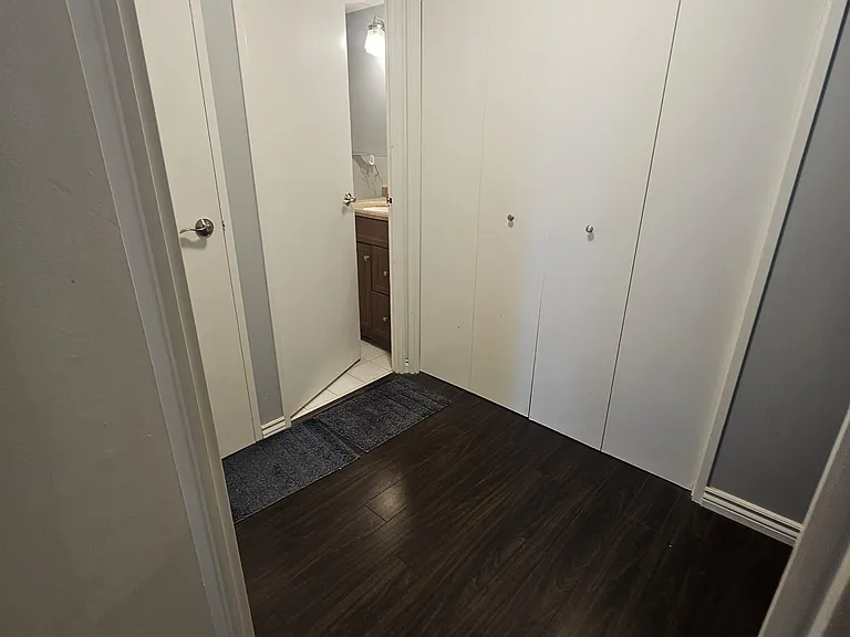 3590 Kaneff Cres #506 — Photo 15