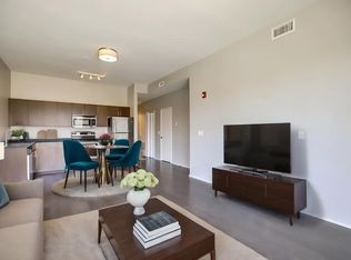 3630 Gillham Rd #302, Kansas City, MO 64111