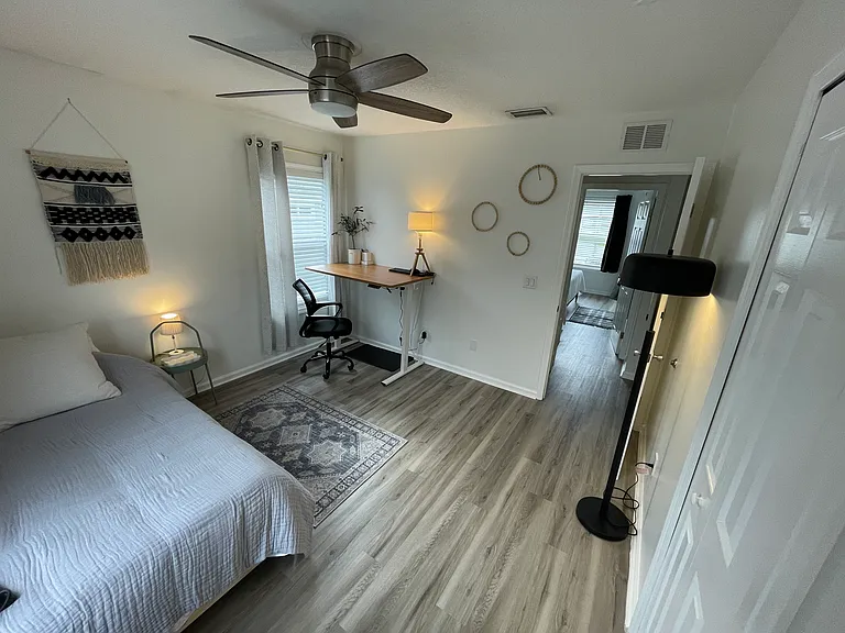 2219 Pine Pl — Photo 16