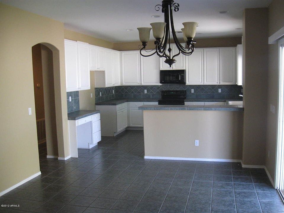 1st image of 20978 N 82nd Ln