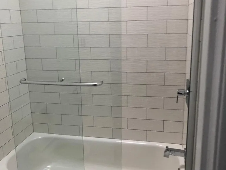 324 S Saint Andrews Pl #202 — Photo 6