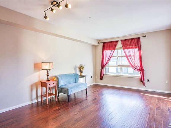 3rd image of 111 108th Ave NE #409