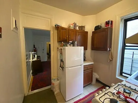 Rented by MAPT Residential LLC | media 8