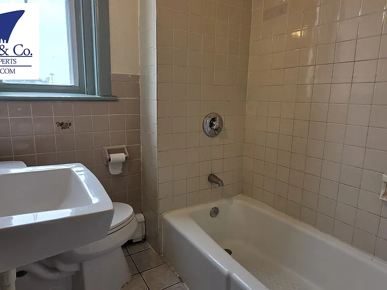 174 Gove St #3 — Photo 7