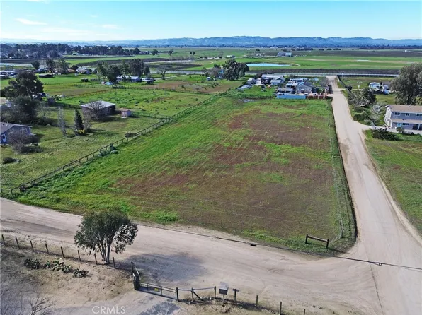 5275 Whispering Oak Way, Paso Robles, CA 93446