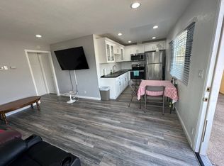 724 James St APT D, Costa Mesa, CA 92627