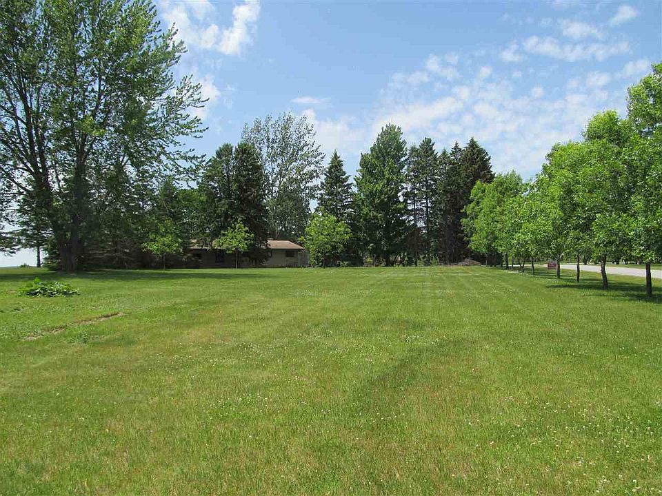2nd image of 1079 Windy Ln