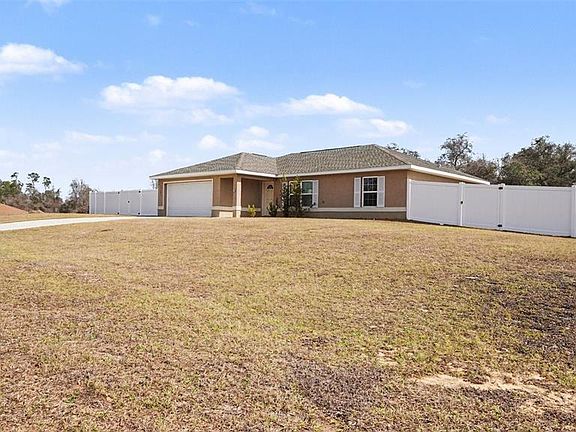 4th image of 17493 SW 18th Avenue Rd