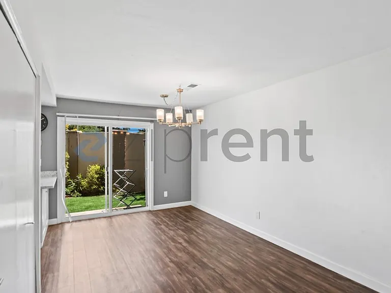 11030 Firethorne Dr — Photo 9