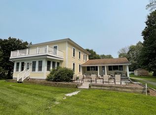 1513 W Shore Rd, Alburgh, VT 05440