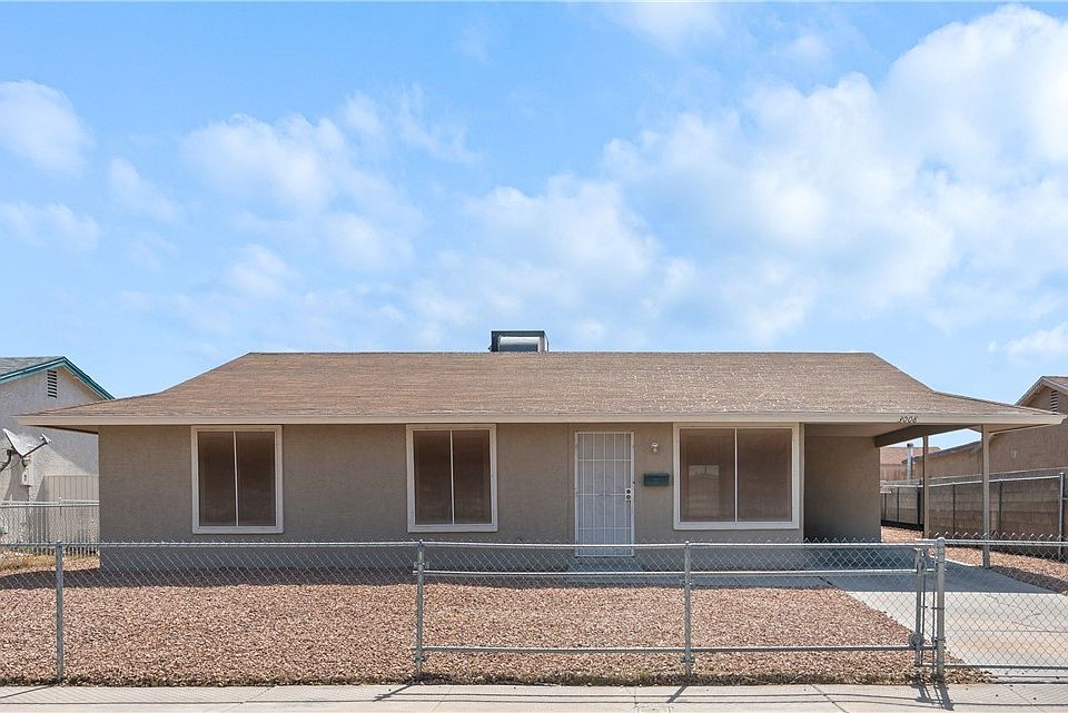 1st image of 3008 Spear St