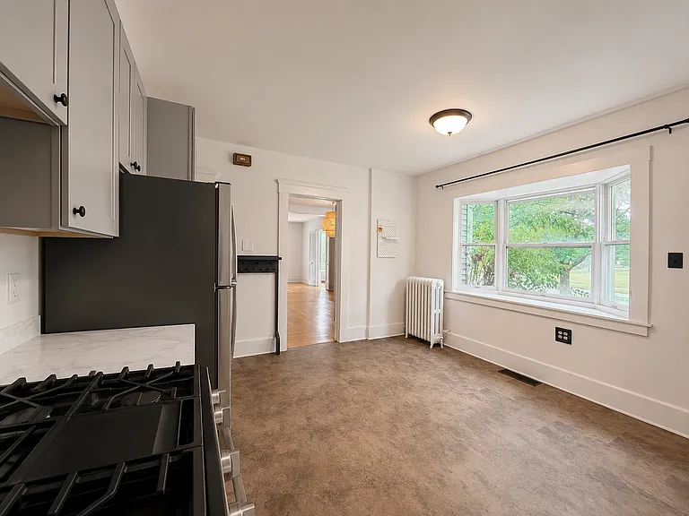 304 Central Ave #304 — Photo 9