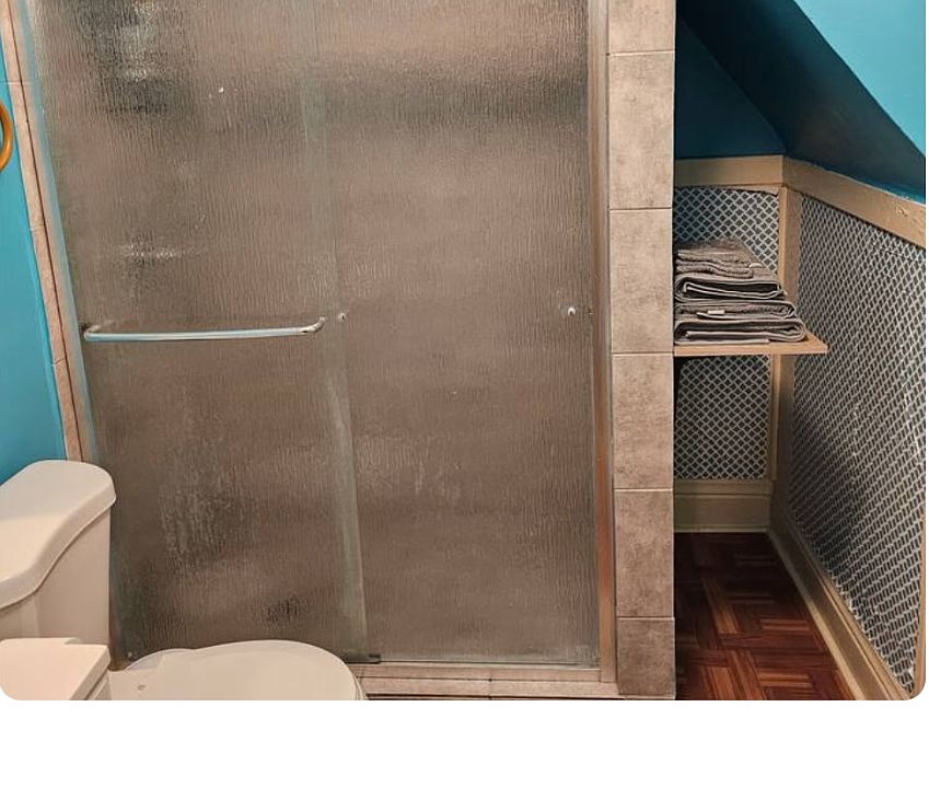 2nd image of 2600 Commercial Ave APT 2