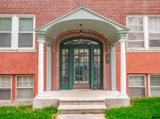 101 Winnie St, Albany, NY 12208