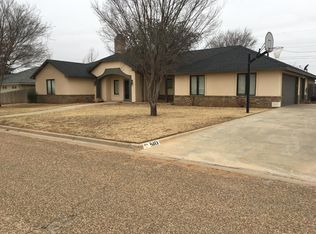 510 Collins Ave, Sundown, TX 79372