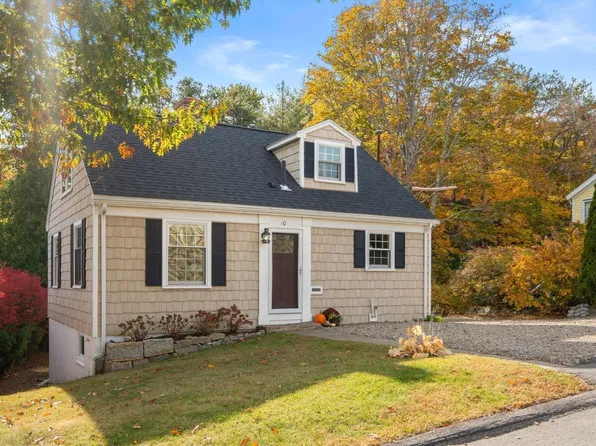 10 Curtis St, Rockport, MA 01966