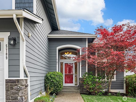 2nd image of 5709 NE 3rd Place