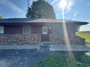 72 Lakeside Villa #B, Sullivan, IL 61951