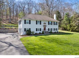 43 E Lovell St, Mahopac, NY 10541