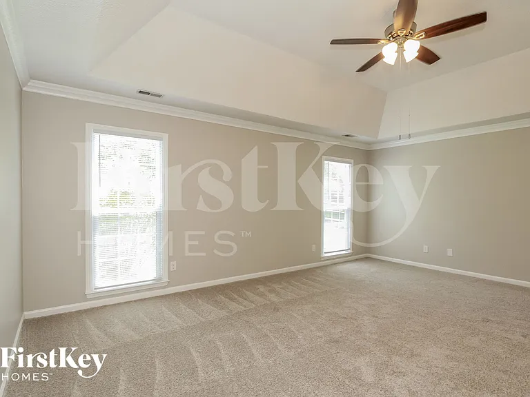 13646 Annsdale Ln — Photo 9