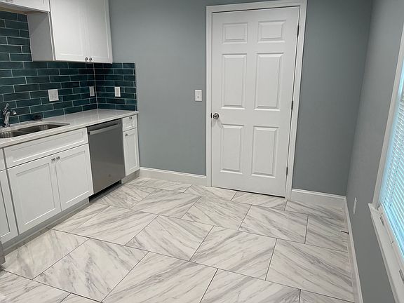 2nd image of 1770 Southgate Ln SE #B