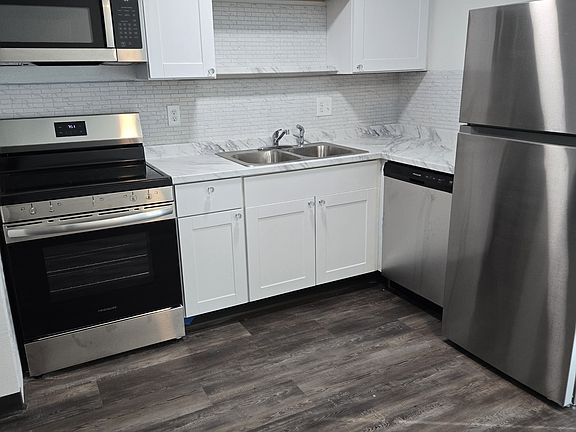 2nd image of 3542 Butternut Dr #C