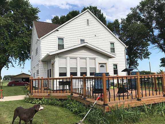 Large back deck off porch