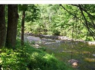 11 Main St, North Woodstock, NH 03262