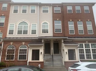 6069A Wicker Ln, Centreville, VA 20121