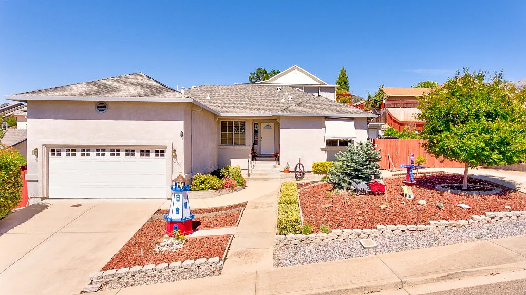 160 Arroyo Pl photo 1
