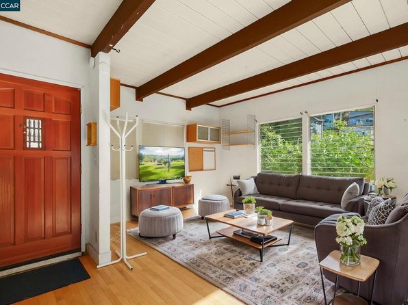6956 Sayre Dr, Oakland, CA 94611