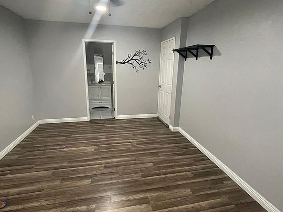 2nd image of 3986 Cameo Dr