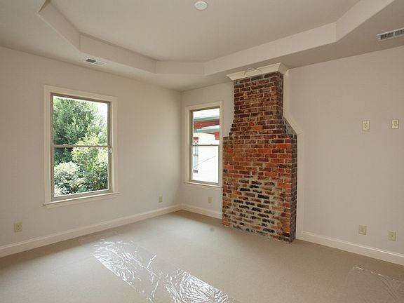 5th image of 898 N Highland Ave NE #C