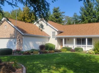 1291 Autumnwood Ct, Rockton, IL 61072