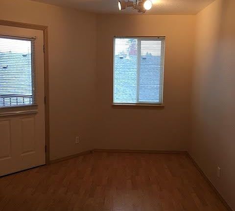 4th image of 5515 NE 82nd Ave