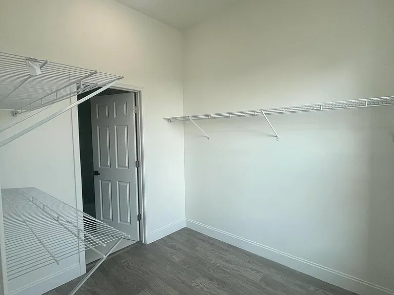 5395 Heckscher Dr — Photo 25