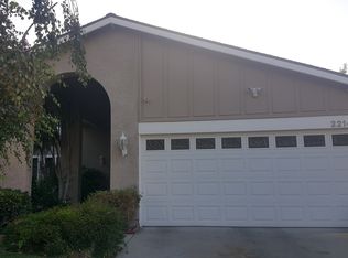 22140 Vincennes St, Chatsworth, CA 91311