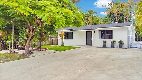6566 SW 35th St Photo 1