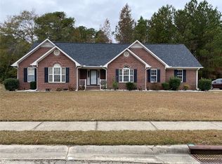3352 Harrisburg Dr, Fayetteville, NC 28306