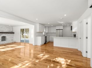 925 Washington St, Franklin, MA 02038