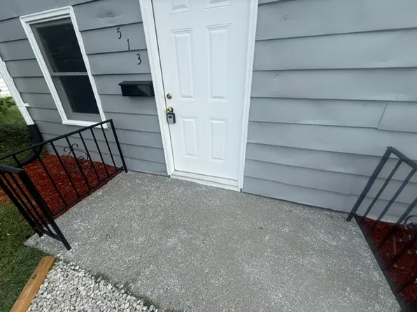513 Chaudet Ave, Cahokia, IL 62206