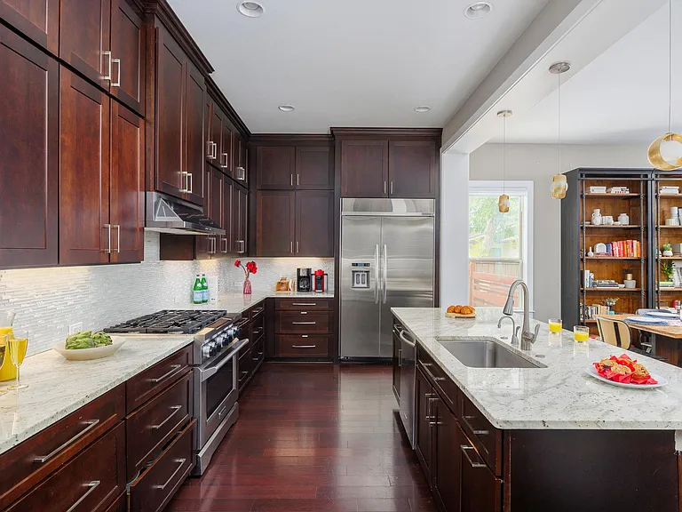 5206 Woodrow Ave — Photo 16