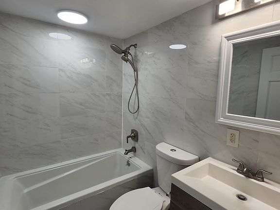 5th image of 137 Beach 122 St #4F