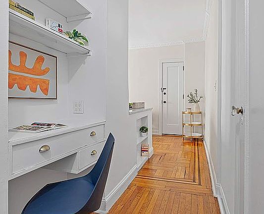 4th image of 85 Barrow St APT 5R