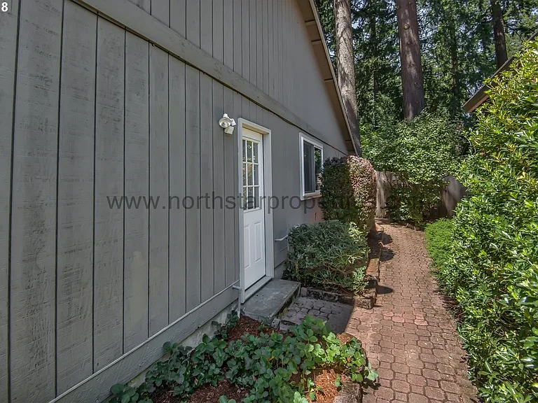 4235 Douglas Way — Photo 21