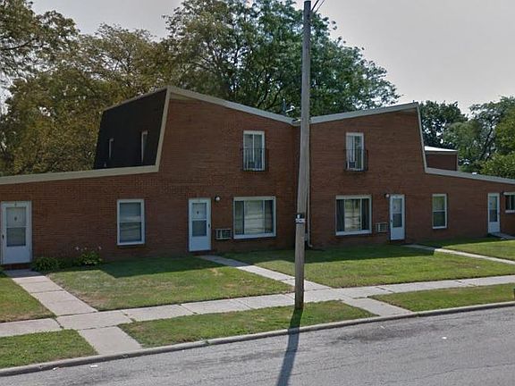 2nd image of 444 Gramercy Dr #0