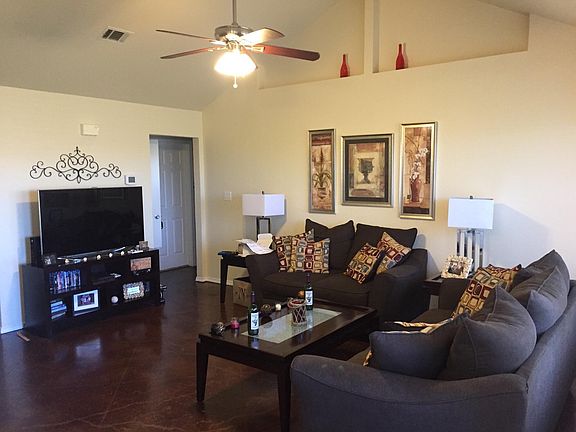 2nd image of 1409 Spanish Oak Dr